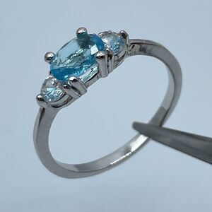 Dainty Blue Cubic Zirconia Silver Tone Fashion Cocktail Ring Timeless Sz 7.25